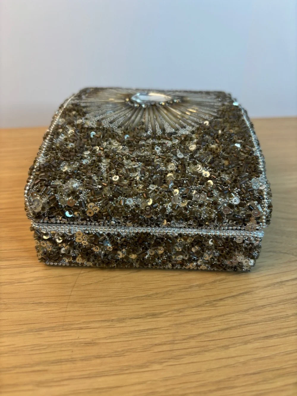 Silver Sequin/Glass Beaded Trinket Box‎